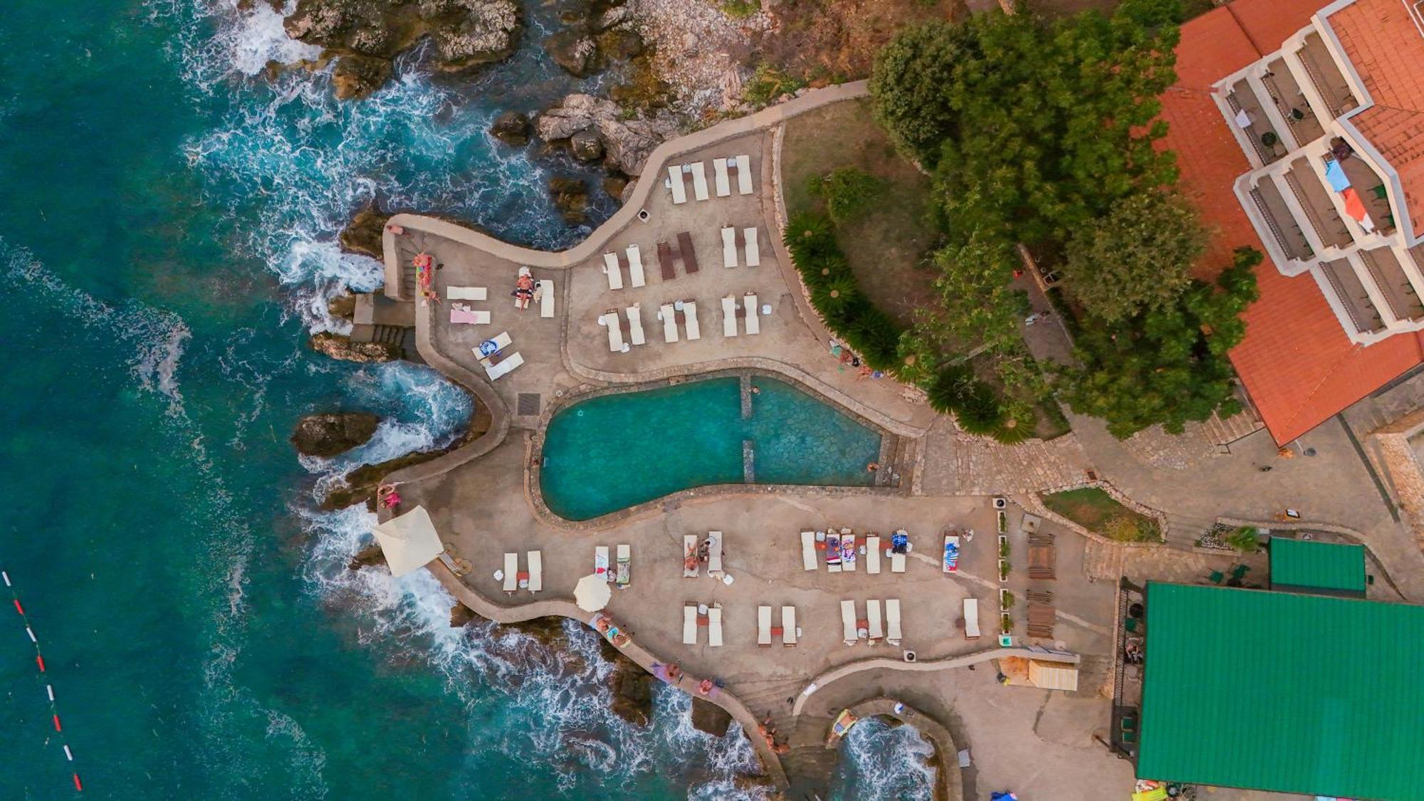 Hotel R Utjeha Eksteriør bilde